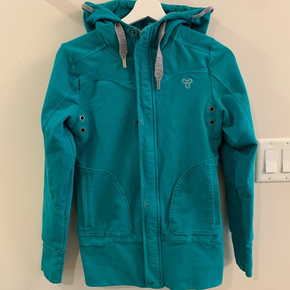 TNA sweater - Picture 1 of 3